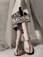 Premium Ivory Embroidered Kurta Pant Dupatta Set - Image 3