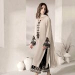 Noor-e-Siyah Suit 🖤