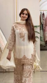 Royal Cream Blossom Suit - Image 4